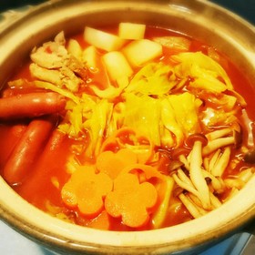 素なし!トマト缶でトマト鍋