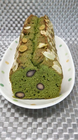 黒豆リメイク☆抹茶のパウンドケーキ