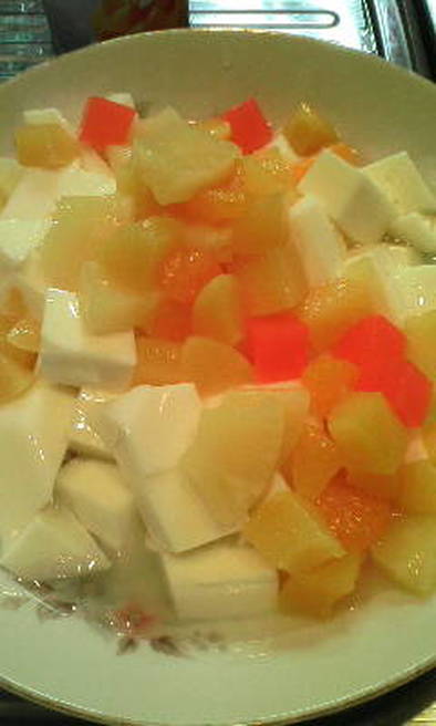 寒天で作る杏仁豆腐の写真