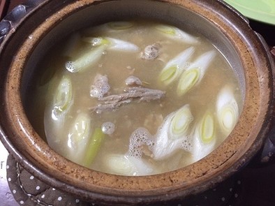 簡単なべ☆鮭缶とネギの納豆味噌鍋の写真