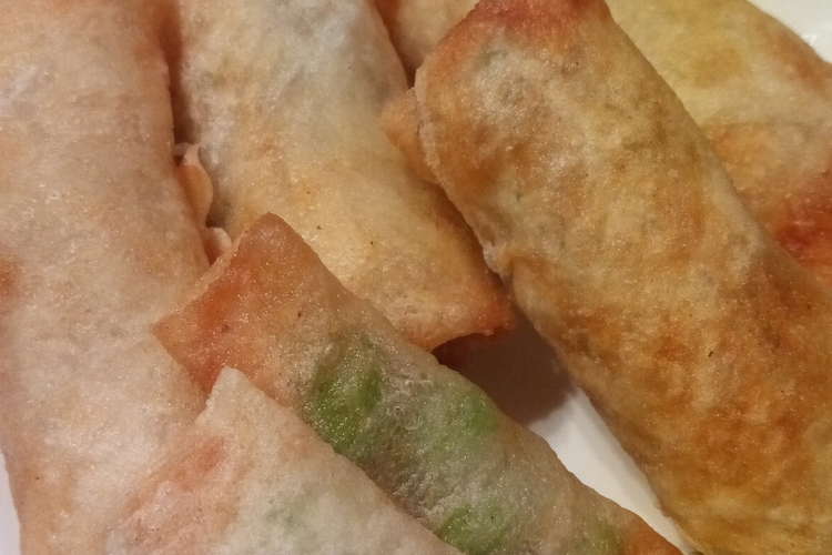 薄焼きパリパリ 一人前10円 春巻の皮 レシピ 作り方 By Ckromi クックパッド 簡単おいしいみんなのレシピが359万品