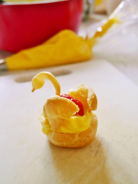スワンシュークリーム/バレンタインに