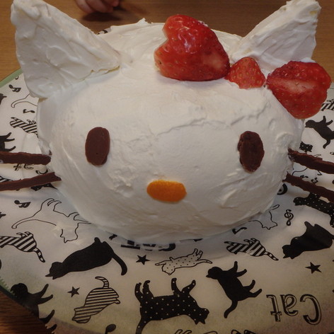 キティちゃんのプリンdeドームケーキ