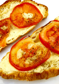 トマト＆チーズ♡パン屋さんのクロワッサン