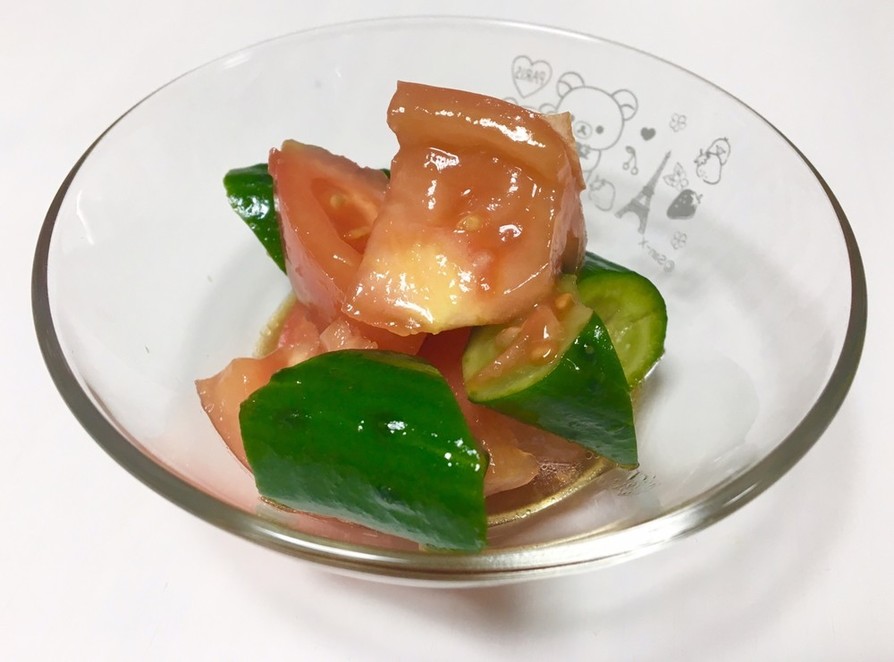 簡単副菜✩きゅうりとトマトの中華サラダの画像