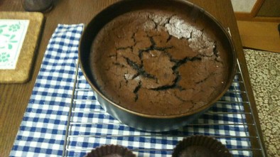 小麦粉不使用チョコレートケーキの写真