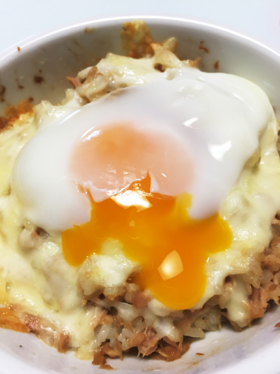 ツナマヨご飯〜チーズと卵のせ〜の画像