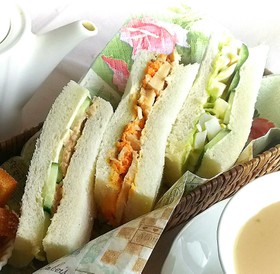 3種のサラダサンドイッチ