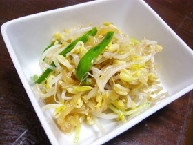 もやしときゅうりとクラゲの韓国風酢の物