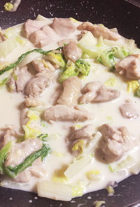 簡単♡白菜と鶏モモのクリーム煮