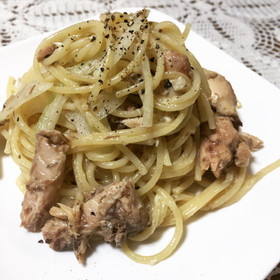 簡単!美味い!鯖缶パスタ!お夜食にも