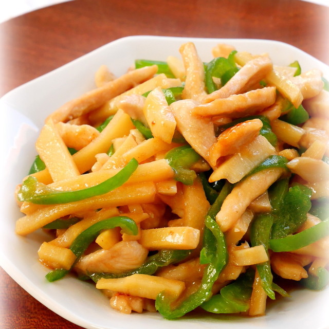 やわらか 鶏むね肉の青椒肉絲 レシピ 作り方 By Aprea クックパッド 簡単おいしいみんなのレシピが357万品