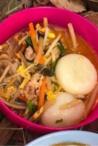 【山ごはん】卵スープで簡単、カルビクッパ