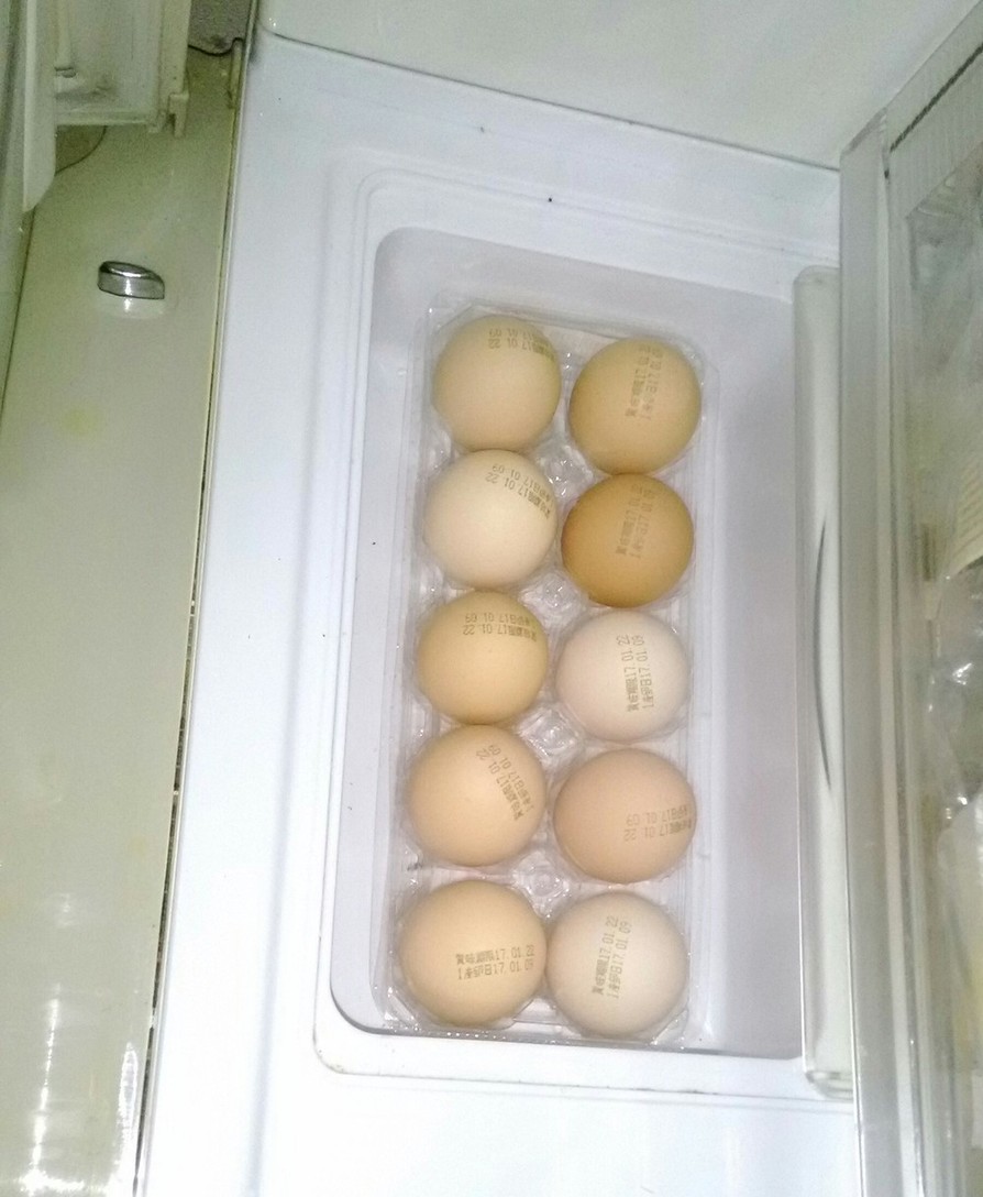裏ワザ☆卵を冷蔵庫の卵スペースに一瞬で！の画像