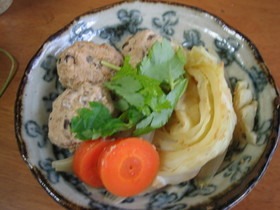 秋鮭だんごと野菜のにんにくみそ風味煮☆