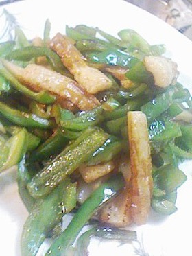 ピーマンとちくわのにんにく醤油炒め