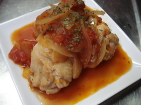 美味い(**´艸`)鶏の手羽元トマト煮