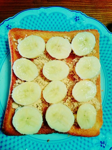 簡単！バナナ&きな粉トーストの写真