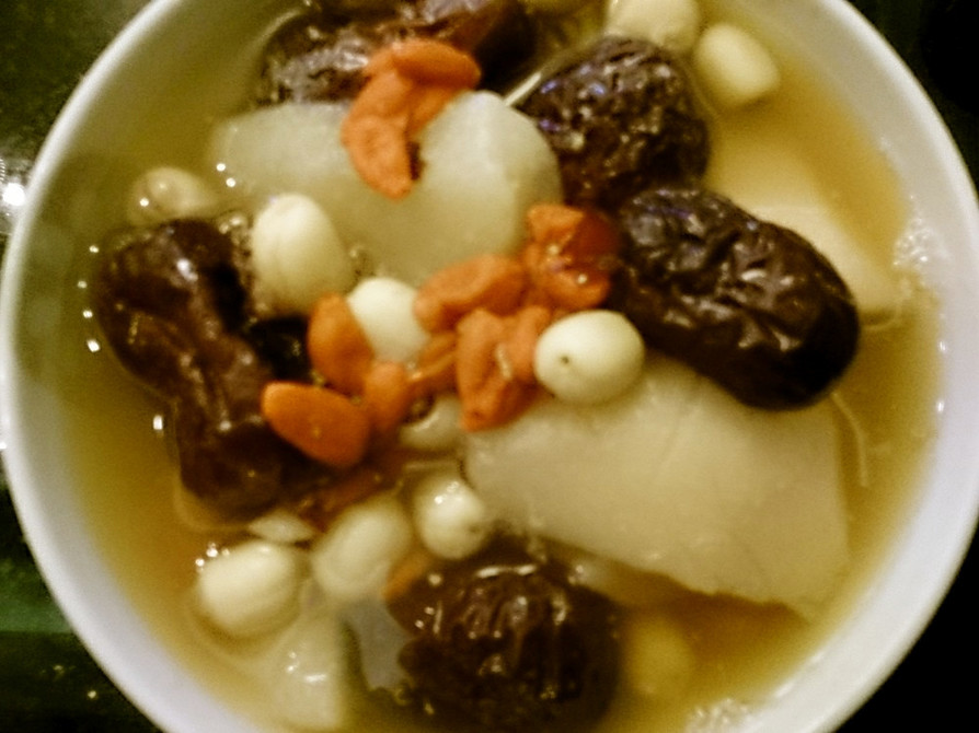 梨・レンシ・ナツメ栄養満点スープの画像