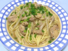 鶏ごぼうのスープパスタ