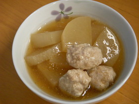 大根と鶏団子の煮物
