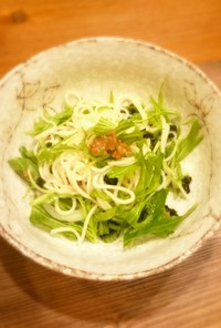 つわり対策にも☆水菜と梅のさっぱり素麺