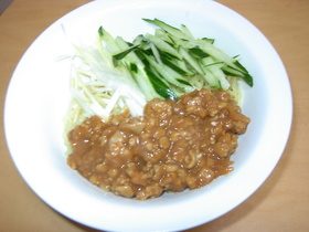 ジャージャー麺