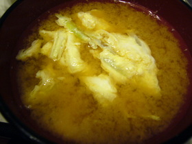 みょうがを卵でとじて・お味噌汁
