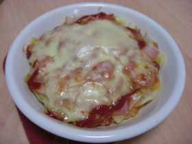 ピザ風☆ジャガイモとベーコンの重ね焼き