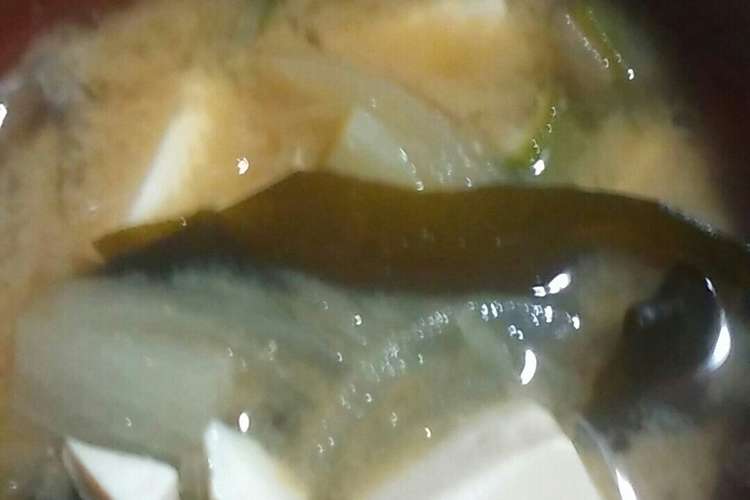 オクラ豆腐大根わかめ玉ねぎの味噌汁 レシピ 作り方 By 松潤love クックパッド 簡単おいしいみんなのレシピが359万品