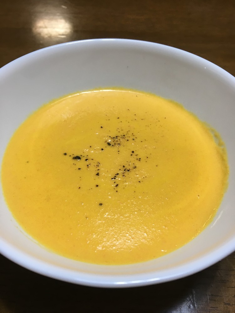 かぼちゃとにんじんのスープの画像