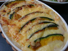 かぼちゃとチキンのグラタン