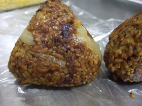 カレーの焼きおにぎり