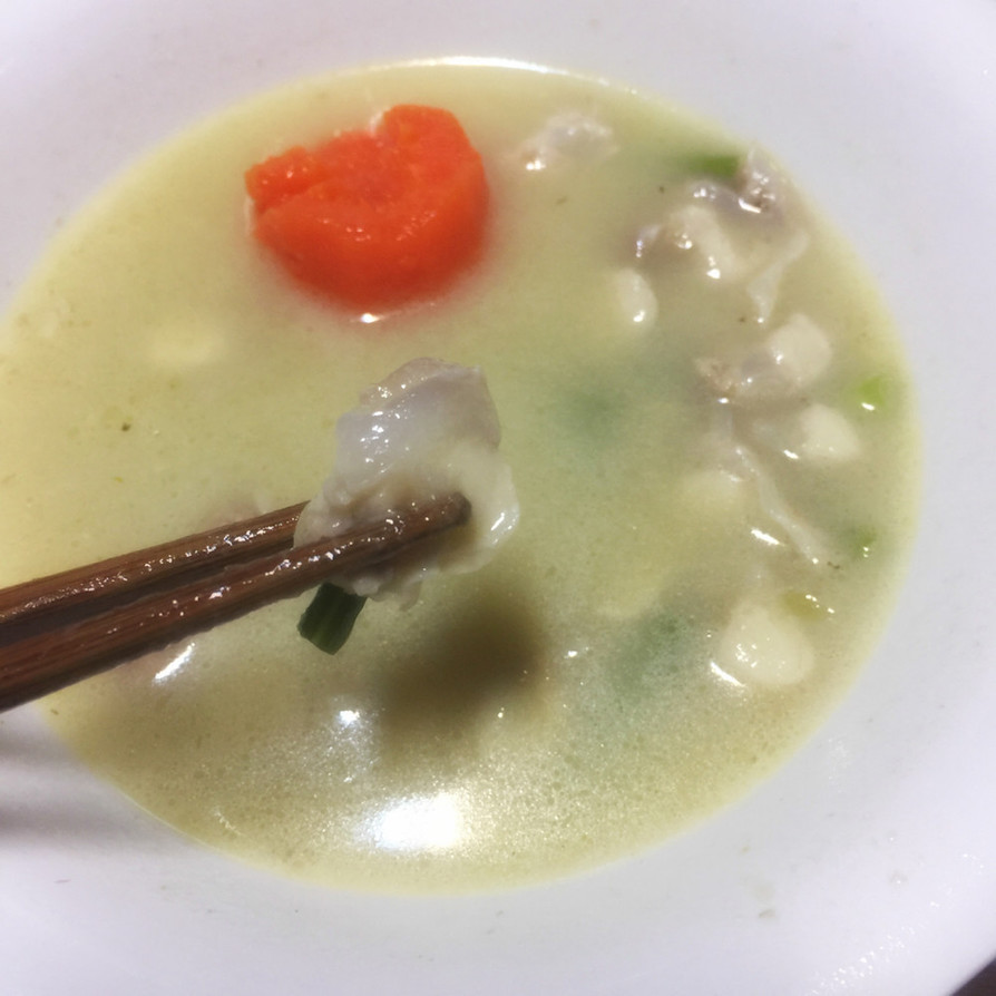 お腹に優しい鶏モモ軟骨のスープの画像