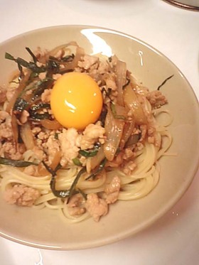 ニラと鶏そぼろの和風パスタ