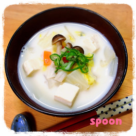 具だくさん!まろやか豆乳みそ汁!!
