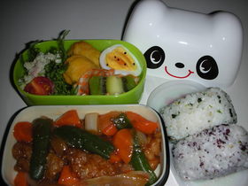 パンダちゃんの好物!?酢豚弁当