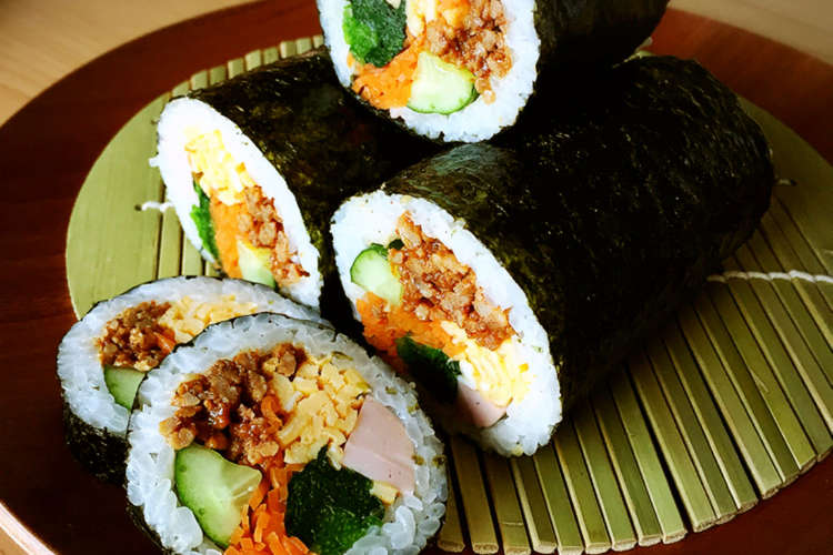 挽肉で韓国風海苔巻 恵方巻にも レシピ 作り方 By 春小町 クックパッド 簡単おいしいみんなのレシピが355万品