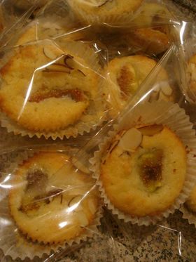 全卵一個で!シンプルカップケーキ