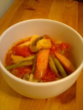 トマトとソーセージの優しいスープパスタ
