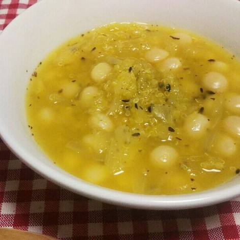 ほっこり。いんげん豆とキヌアのスープ