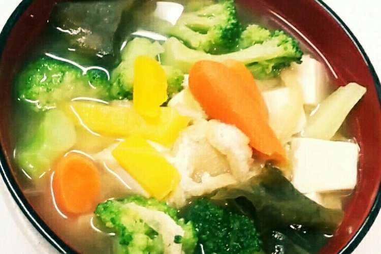 コストコ冷凍温野菜のお味噌汁 レシピ 作り方 By ミカ月パンダ クックパッド 簡単おいしいみんなのレシピが356万品