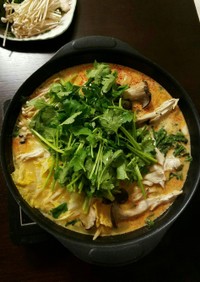 タイ風　トムヤム鍋