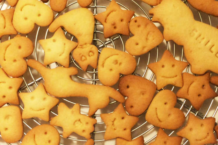 オイルで簡単 子供と型抜きクッキー レシピ 作り方 By Pua Kai クックパッド 簡単おいしいみんなのレシピが376万品