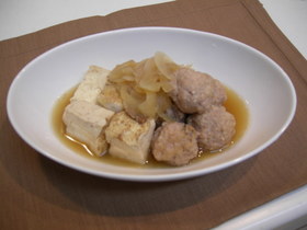 簡単スピーディー☆鶏団子と豆腐の煮物