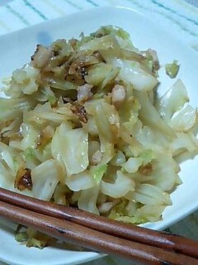 キャベツno鶏皮ジューシーU・ェ・U