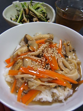 あさりときのこの餡かけご飯