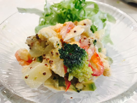 新ジャガ新タマゴロッと粒マスタードサラダ