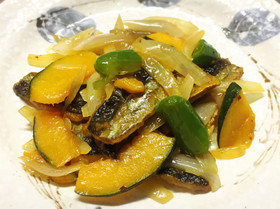 秋刀魚の竜田揚げとお野菜の照り焼き炒め