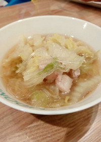 満腹☆白菜と豚バラの春雨スープ(鍋)